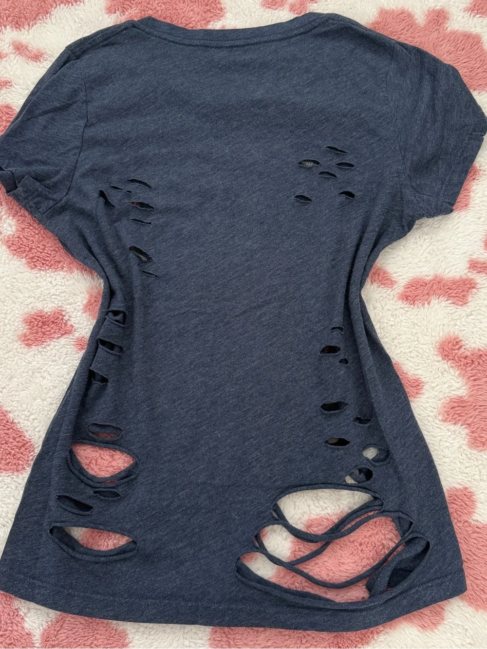 Y2K DISTRESSED “PANTHERS 83” BABY TEE 🖤💥 CUT-OUT GRUNGE CORE / HOT GIRL SUMMER - Picture 4 of 4